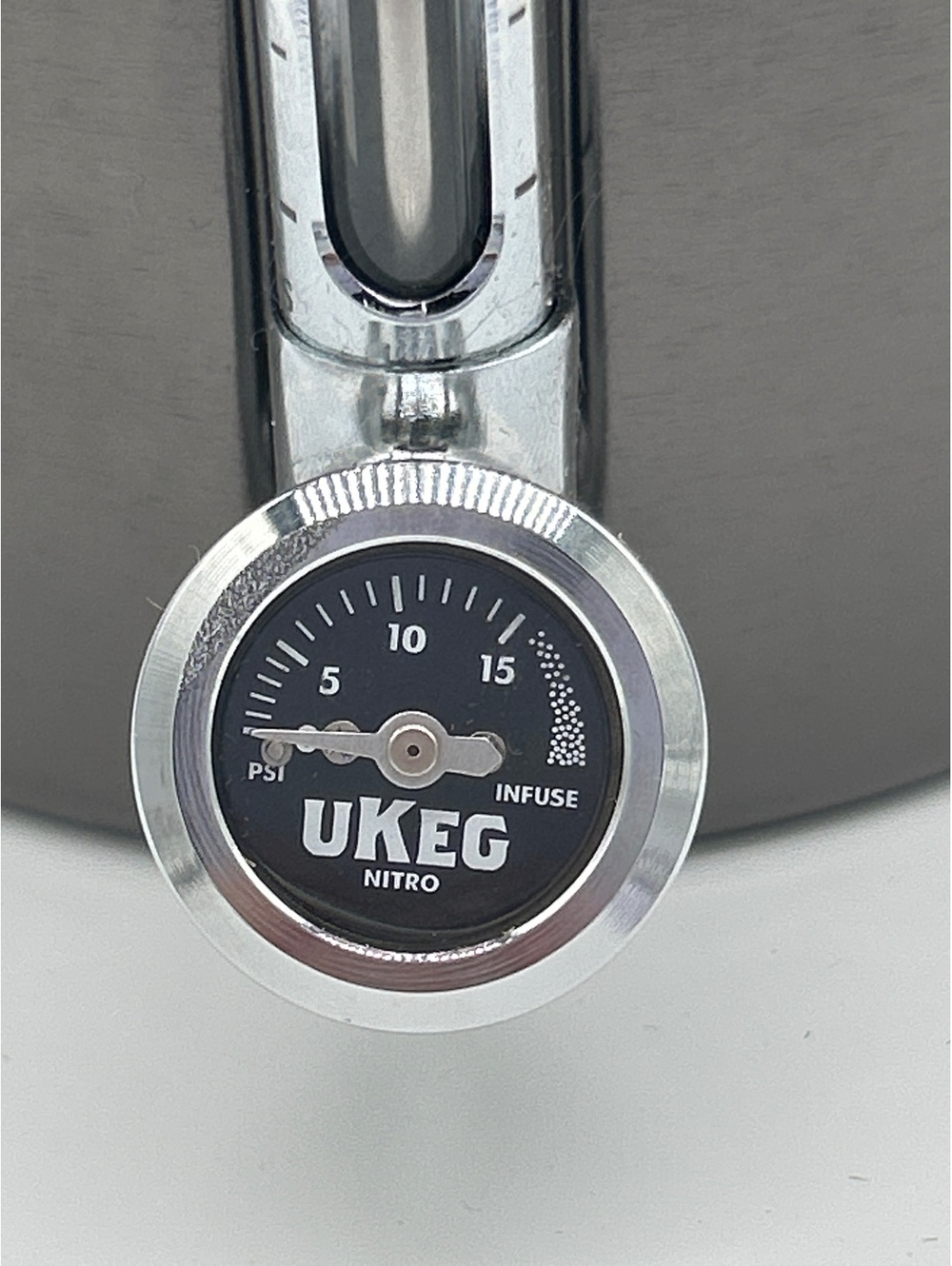 GrowlerWerks uKEG Nitro cold brew Growler with Tap and Pressure Gauge - Picture 3 of 9